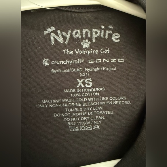 🆓 FREE When Bundled - Hot Topic Nyanpire The Vampire Cat T-Shirt - XS - Picture 6 of 12